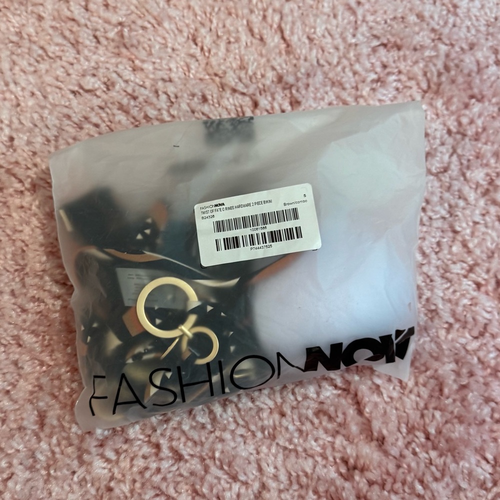 patterned bikini - Picture 4 of 4